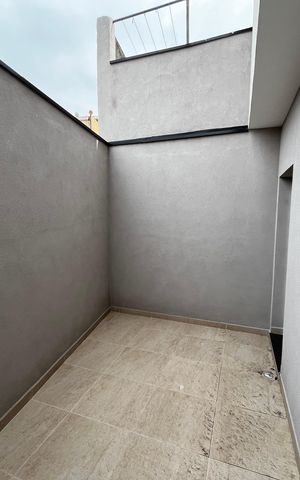 Casa à venda com 100m², 3 quartos e 2 vagasQuintal
