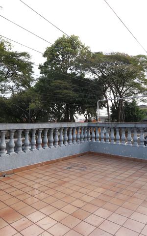 Casa à venda com 240m², 3 quartos e 4 vagasVaranda