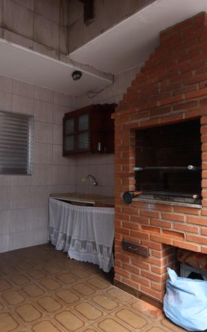Casa à venda com 240m², 3 quartos e 4 vagasÁrea de Lazer