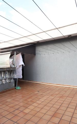 Casa à venda com 240m², 3 quartos e 4 vagasVaranda
