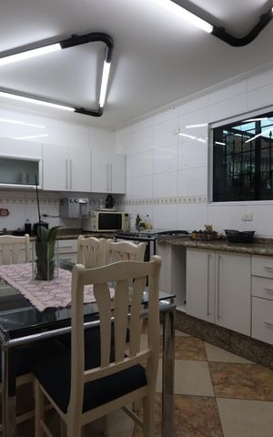 Casa à venda com 240m², 3 quartos e 4 vagasCozinha