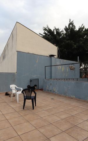 Casa à venda com 240m², 3 quartos e 4 vagasSolário