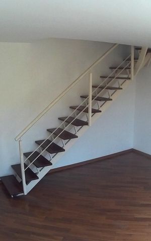 Casa de condomínio à venda com 109m², 2 quartos e 2 vagas Casa de condomínio à venda com 109m², 2 quartos e 2 vagasSala