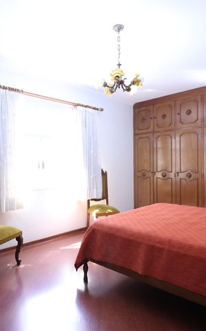 Casa à venda com 1500m², 4 quartos e 5 vagasSuíte 2