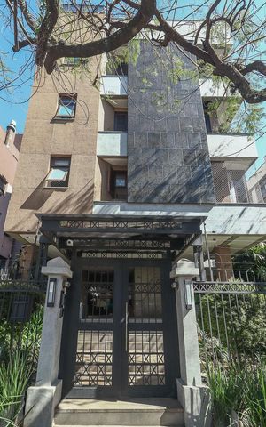 Apartamento à venda com 120m², 2 quartos e 1 vagaFachada