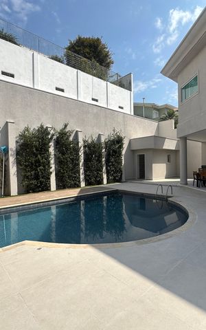 Casa para alugar com 412m², 4 quartos e 4 vagas Casa para alugar com 412m², 4 quartos e 4 vagasPiscina