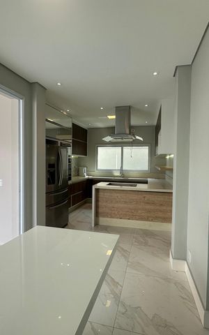 Casa para alugar com 412m², 4 quartos e 4 vagas Casa para alugar com 412m², 4 quartos e 4 vagasCozinha