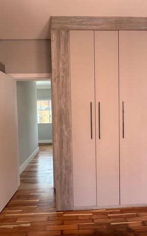 Casa para alugar com 412m², 4 quartos e 4 vagas Casa para alugar com 412m², 4 quartos e 4 vagasCloset