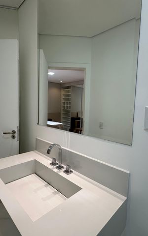 Casa para alugar com 412m², 4 quartos e 4 vagas Casa para alugar com 412m², 4 quartos e 4 vagasBanheiro da Suíte 1