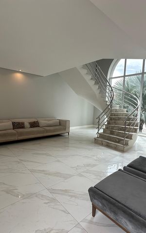 Casa para alugar com 412m², 4 quartos e 4 vagas Casa para alugar com 412m², 4 quartos e 4 vagasSala