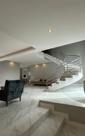 Casa para alugar com 412m², 4 quartos e 4 vagas Casa para alugar com 412m², 4 quartos e 4 vagasSala