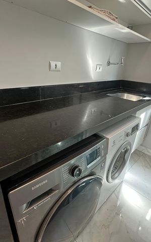 Casa para alugar com 412m², 4 quartos e 4 vagas Casa para alugar com 412m², 4 quartos e 4 vagasÁrea de Serviço
