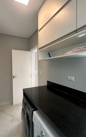 Casa para alugar com 412m², 4 quartos e 4 vagas Casa para alugar com 412m², 4 quartos e 4 vagasÁrea de Serviço