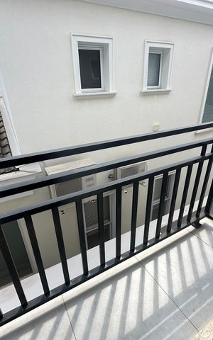 Casa para alugar com 412m², 4 quartos e 4 vagas Casa para alugar com 412m², 4 quartos e 4 vagasSacada