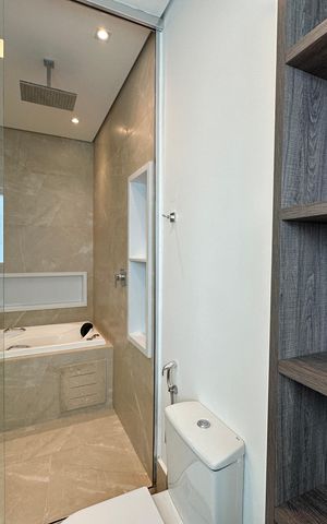 Casa para alugar com 412m², 4 quartos e 4 vagas Casa para alugar com 412m², 4 quartos e 4 vagasBanheiro da Suíte 3