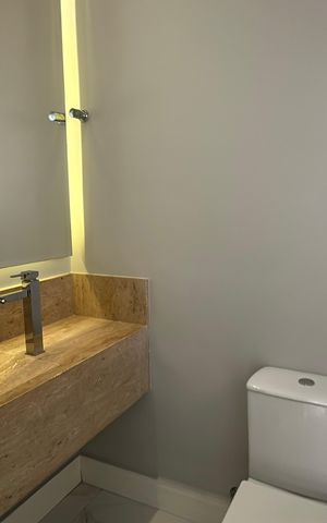 Casa para alugar com 412m², 4 quartos e 4 vagas Casa para alugar com 412m², 4 quartos e 4 vagasLavabo