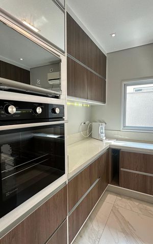 Casa para alugar com 412m², 4 quartos e 4 vagas Casa para alugar com 412m², 4 quartos e 4 vagasCozinha