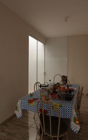 Casa à venda com 293m², 4 quartos e 6 vagasSala