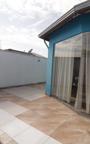 Casa à venda com 293m², 4 quartos e 6 vagasQuintal