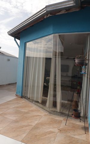 Casa à venda com 293m², 4 quartos e 6 vagasQuintal