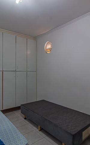 Casa à venda com 400m², 4 quartos e 4 vagas Casa à venda com 400m², 4 quartos e 4 vagasQuarto de Serviço