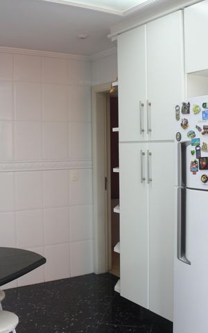 Apartamento à venda com 128m², 3 quartos e 3 vagasCozinha