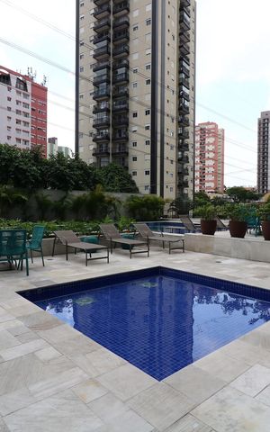 Apartamento à venda com 117m², 3 quartos e 2 vagasÁrea Comum - Piscina