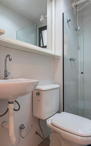 Apartamento à venda com 76m², 3 quartos e 2 vagas Apartamento à venda com 76m², 3 quartos e 2 vagasBanheiro Social