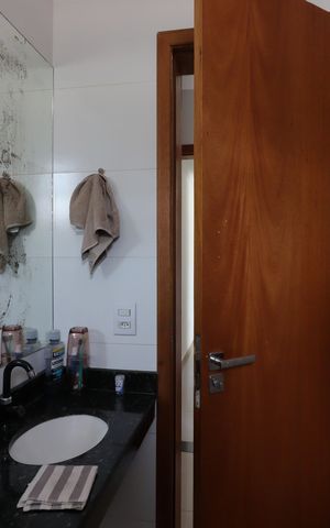 Apartamento à venda com 100m², 2 quartos e 1 vagaBanheiro da Suíte