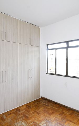 Casa à venda com 366m², 4 quartos e 6 vagasSuíte 3