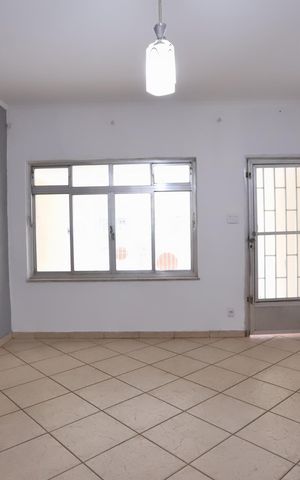 Casa à venda com 124m², 2 quartos e 1 vagaSala