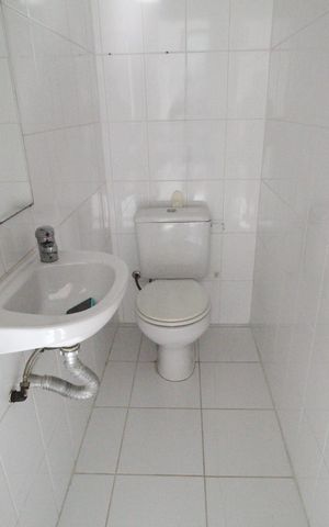 Apartamento à venda com 91m², 2 quartos e 1 vagaÁrea de serviço - Banheiro