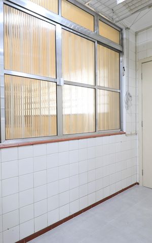 Apartamento à venda com 108m², 3 quartos e sem vagaÁrea de Serviço