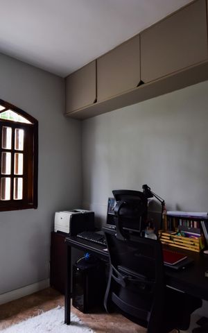 Casa de condomínio à venda com 625m², 4 quartos e 2 vagas Casa de condomínio à venda com 625m², 4 quartos e 2 vagasQuarto 1