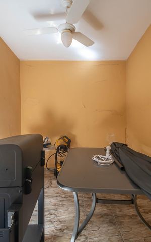 Casa à venda com 190m², 3 quartos e 2 vagasGaragem
