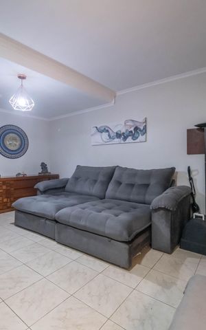 Casa à venda com 190m², 3 quartos e 2 vagasSala