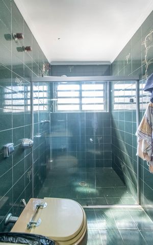 Casa à venda com 190m², 3 quartos e 2 vagasBanheiro do Quarto 2