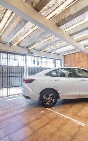 Casa à venda com 190m², 3 quartos e 2 vagasGaragem