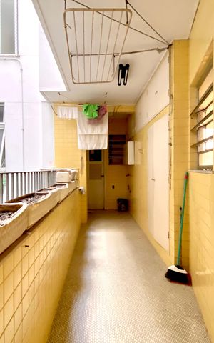 Apartamento à venda com 180m², 4 quartos e 1 vagaÁrea de Serviço