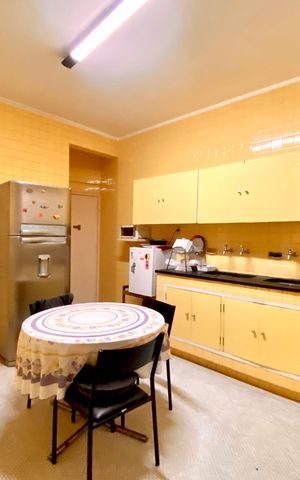 Apartamento à venda com 180m², 4 quartos e 1 vagaCozinha