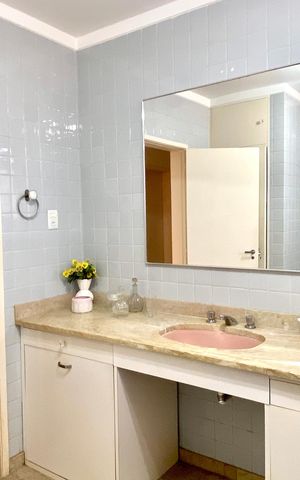 Apartamento à venda com 180m², 4 quartos e 1 vagaBanheiro 1