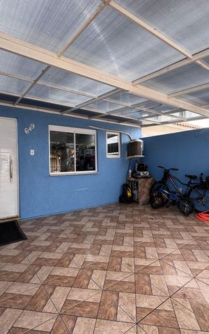 Casa à venda com 44m², 2 quartos e 2 vagas Casa à venda com 44m², 2 quartos e 2 vagasGaragem