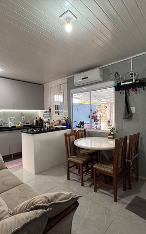 Casa à venda com 44m², 2 quartos e 2 vagas Casa à venda com 44m², 2 quartos e 2 vagasSala