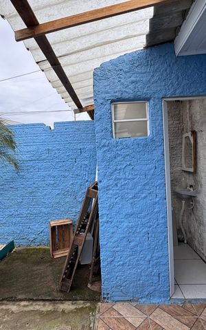 Casa à venda com 44m², 2 quartos e 2 vagas Casa à venda com 44m², 2 quartos e 2 vagasÁrea Externa