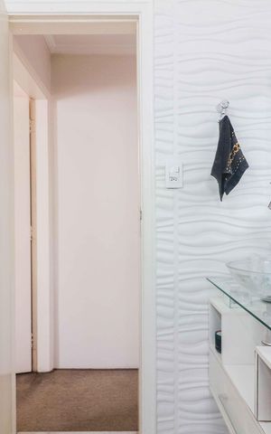 Casa à venda com 140m², 3 quartos e 2 vagas Casa à venda com 140m², 3 quartos e 2 vagasBanheiro