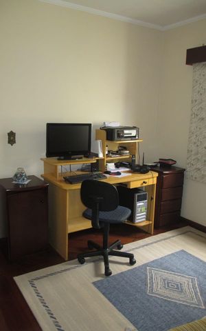 Casa à venda com 220m², 4 quartos e 3 vagas Casa à venda com 220m², 4 quartos e 3 vagasQuarto 2