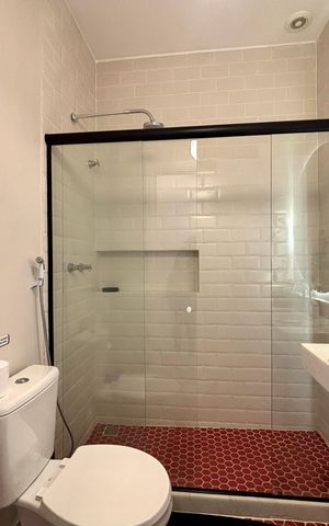 Apartamento à venda com 100m², 3 quartos e sem vaga Apartamento à venda com 100m², 3 quartos e sem vagaBanheiro social