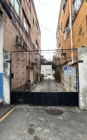 Casa à venda com 66m², 2 quartos e sem vagaFachada + Placa