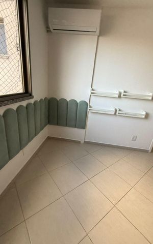 Apartamento à venda com 221m², 4 quartos e 3 vagas Apartamento à venda com 221m², 4 quartos e 3 vagasQuarto 1