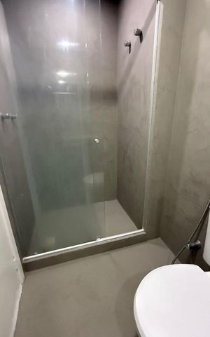 Apartamento à venda com 221m², 4 quartos e 3 vagas Apartamento à venda com 221m², 4 quartos e 3 vagasBanheiro 2